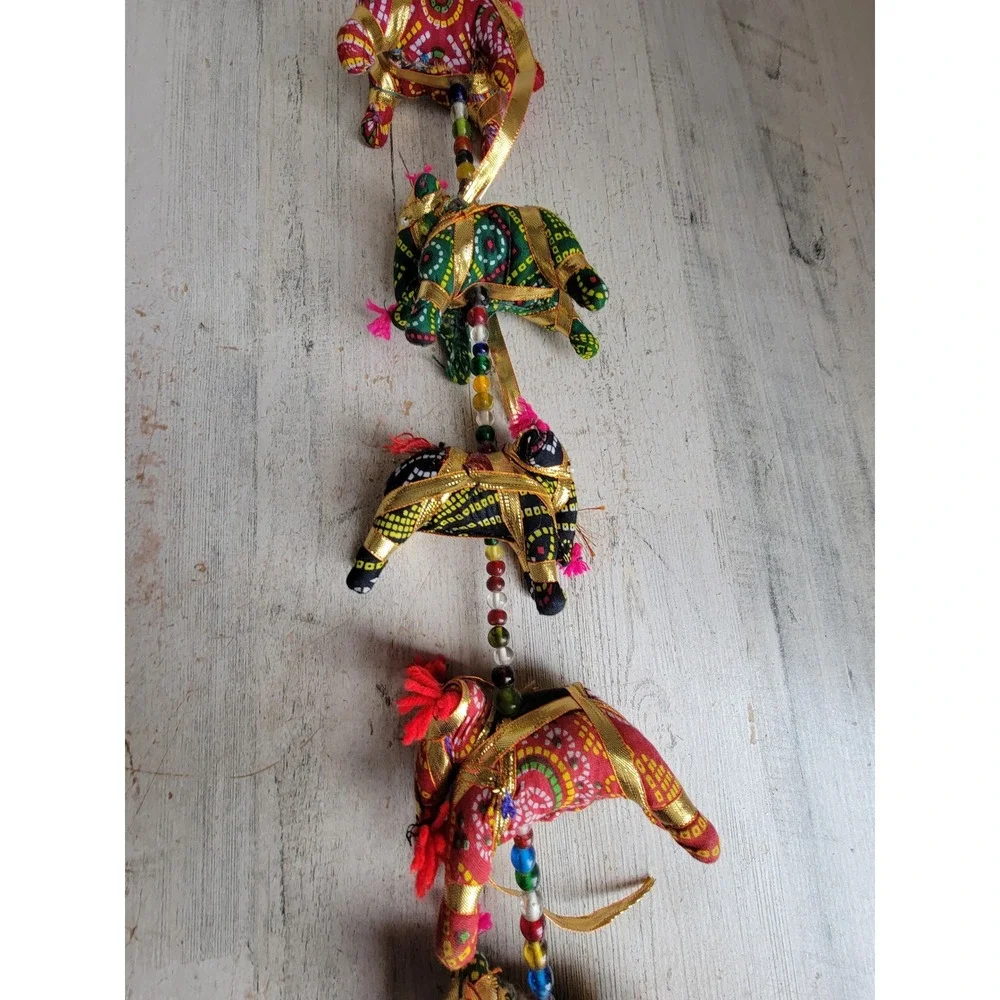Rastogi‎ Indian elephant colorful string chain plush vintage home decor unique